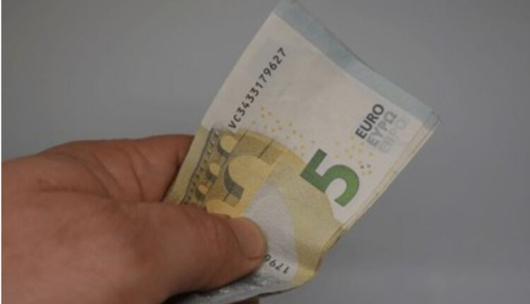 I ofroi 5 euro ryshfet policit në Vërmicë, arrestohet shtetasi i Maqedonisë së Veriut