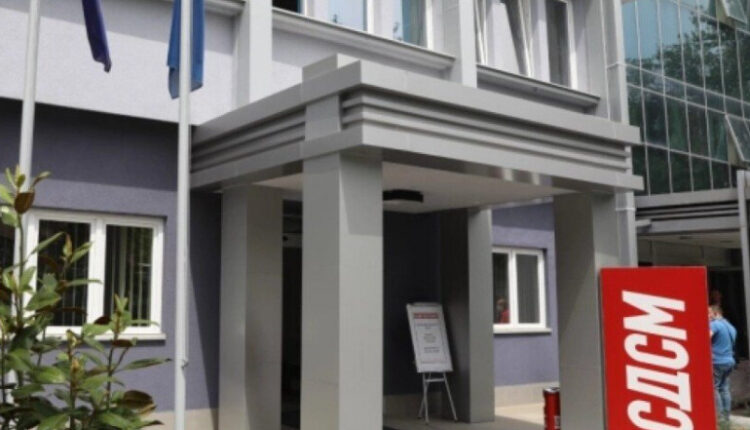 LSDM: Pushteti ndan tenderë si ëmbëlsira, 74 tenderë vetëm për një kompani brenda dy viteve