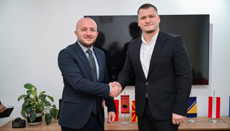 Zëvendësministri Hoxha takon kryetarin e Haraçinës, në fokus bujqësia lokale