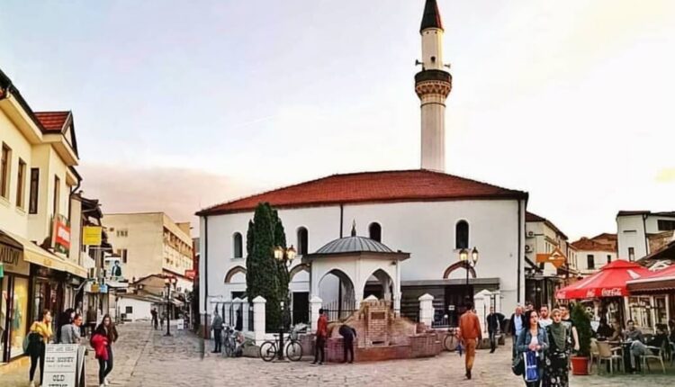 Ramazani nis më 19 shkurt, teravia falet më 18 shkurt