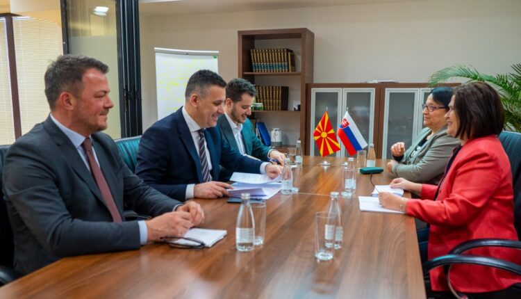 Hoxha-Hriçová: Krijojmë mundësi dhe bashkëpunim për forcimin e mëtejshëm të partneritetit