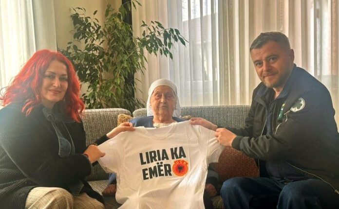 Nëna e ish-presidentit Thaçi mbështet fuqishëm marshin e 17 shkurtit