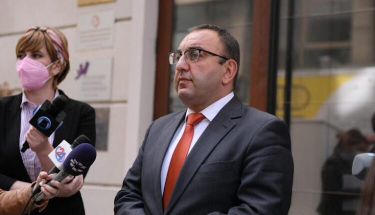 Jep dorëheqje kreu i KRRE-së, Marko Bislimovski