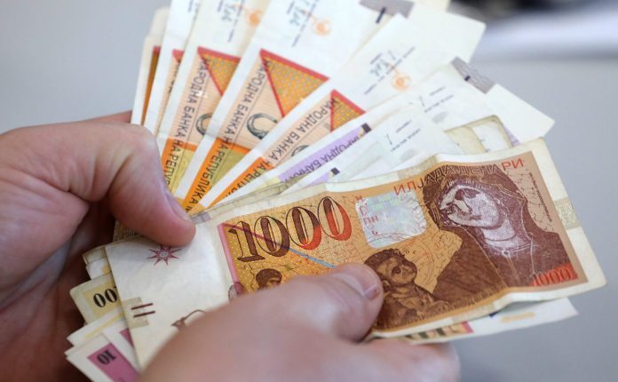 Paga aktuale 35 mijë denarë pas tre vitesh do të bëhet rreth 50 mijë denarë