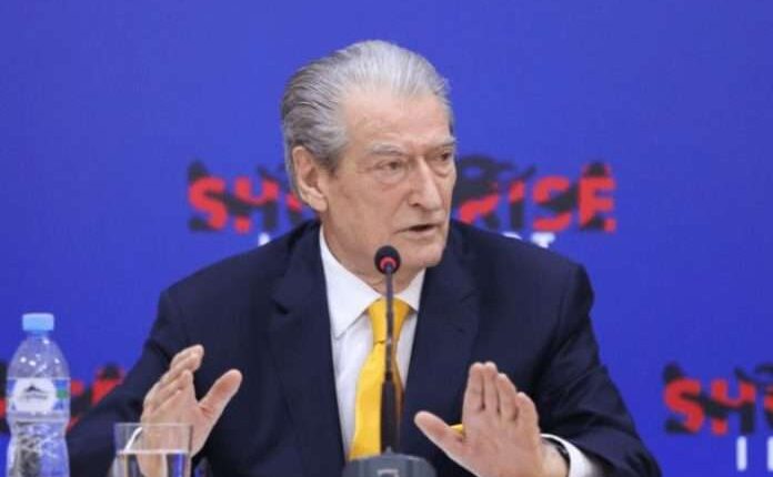 Një ditë pas protestës Berisha paralajmëron: Do ketë sulme asgjësuese në selitë e PS në gjithë vendin
