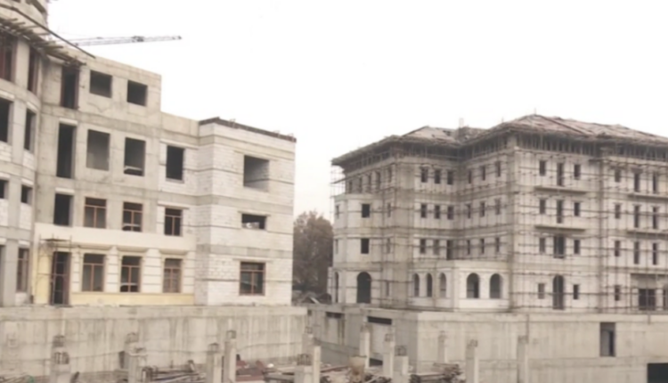 Pas më shumë se një dekade pezullim, do të përfundojnë ndërtesat pranë rektoratit të USHKM-së