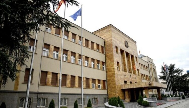Ligjet për vazhdimin e afatit për legalizimin e ndërtimeve pa leje dhe për pagë minimale prej 600€ para deputetëve