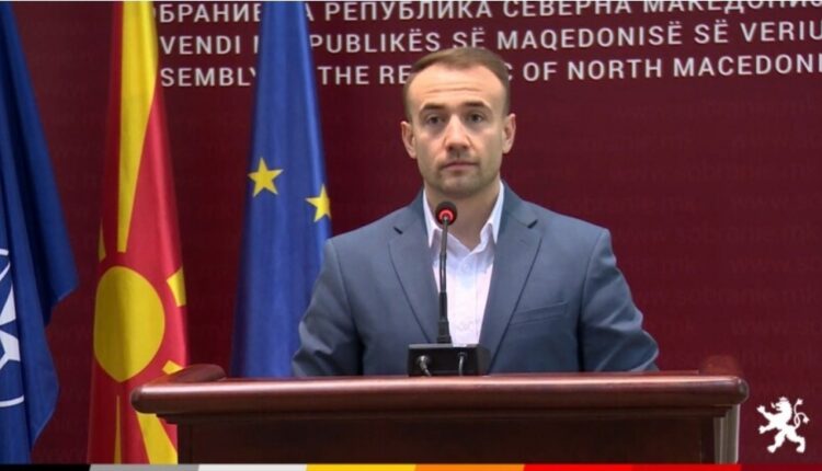 Stojanoski: Pagat e funksionarëve do të ulen deri në 13 mijë denarë