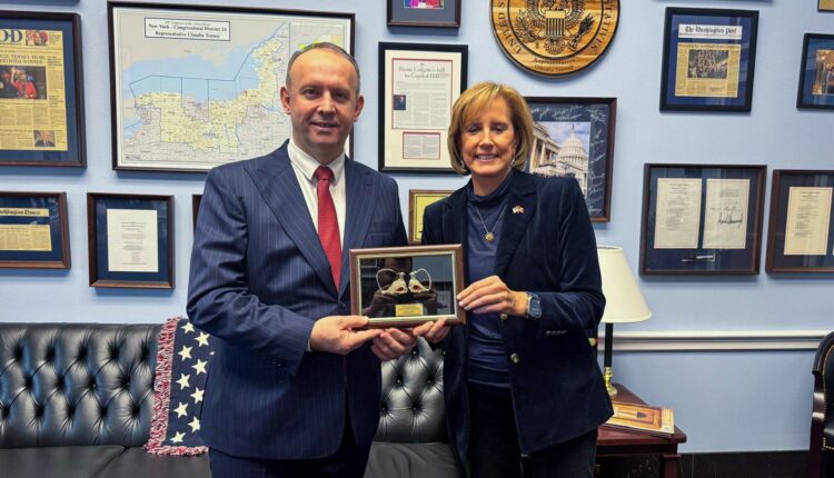 Kryetari i Kuvendit, Afrim Gashi, fillon agjendën në Uashington