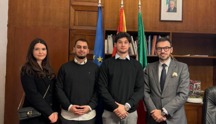 Takim në Shkup për provimin e jurisprudencës në shqip, Ademi: “Sa më shumë zëra, aq më e fortë kauza”