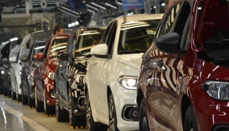 Eksportet turke të automjeteve shënojnë performancën më të mirë të janarit me mbi 3 miliardë dollarë