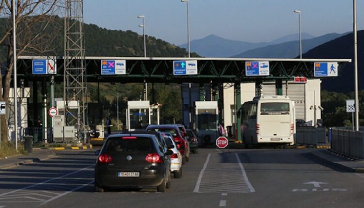 Policia e Kosovës me njoftim për qytetarët që udhëtojnë në Maqedoninë e Veriut