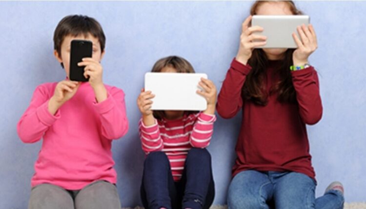 Portugalia planifikon të ndalojë rrjetet sociale për personat nën 16 vjeç