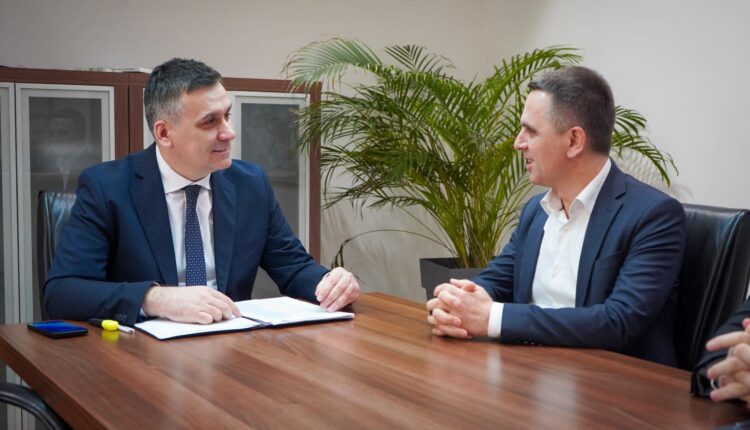 Kasami takon ministrin Muamet Hoxha, në fokus investimet mjedisore dhe projektet strategjike në Tetovë