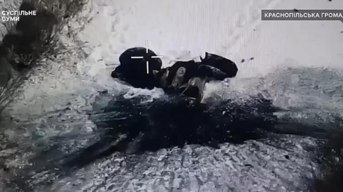 Çifti ukrainas po iknin nga trupat ruse kur u hodhën në erë nga dronët kamikaz