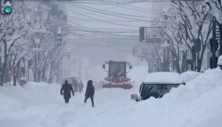 Reshje të dendura bore në Japoni, të paktën 45 të vdekur