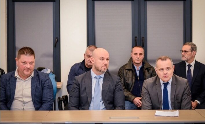 Zëvendësministri Iseni dhe ambasadori francez De Rigoler në hapjen e trajnimit mbi luftën kundër shfrytëzimit dhe trafikimit të qenieve njerëzore