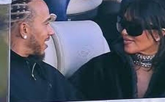 Lewis Hamilton dhe Kim Kardashian fotografohen duke u puthur, zërat për një lidhje shtohen