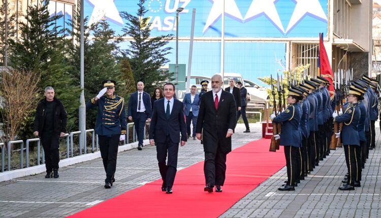 Kurti pas takimit me Ramën: Diskutuam për sfidat e përbashkëta dhe mënyrat për t’i tejkaluar ato sa më lehtë