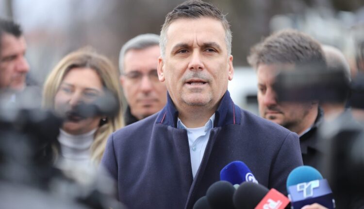 Hoxha: Po i zgjidhim në mënyrë të përhershme nevojat infrastrukturore të banorëve të Sarajit