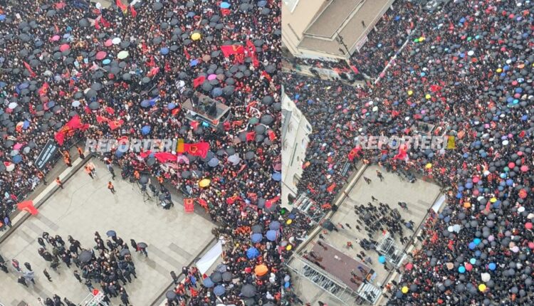 “Liria ka Emër”: Sot katërshes së UÇK-së po i dërgojmë mesazh të qartë se nuk janë vetëm, pas jush qëndron një popull i tërë