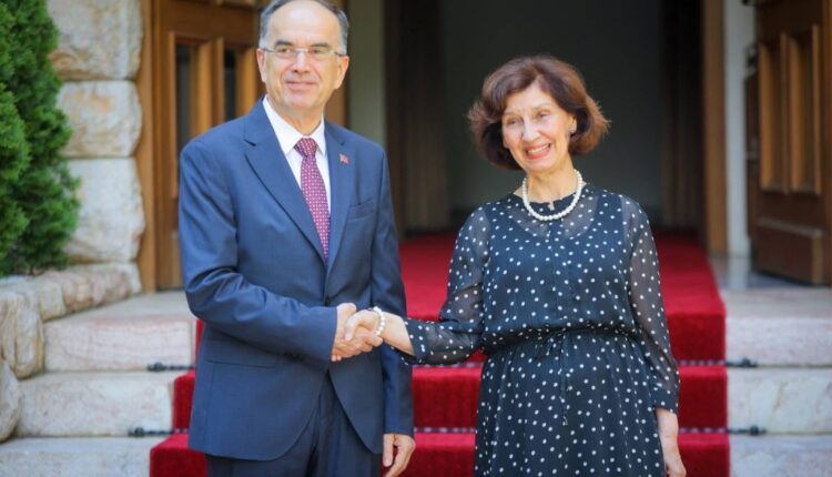 Siljanovska Davkova do ta presë presidentin shqiptar Begaj
