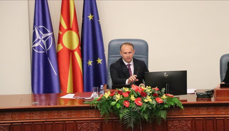 Protesta e LSM-së bllokon Kuvendin: Gashi u kërkon deputetëve të gjejnë mënyra për të mbërritur në seancë