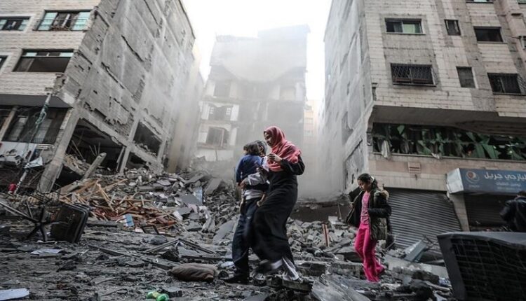 Izraeli vazhdon të bombardojë Rripin e Gazës edhe gjatë Ramazanit