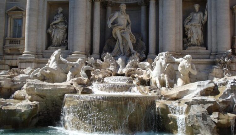 Vizita në Shatërvanin Trevi nuk është më falas