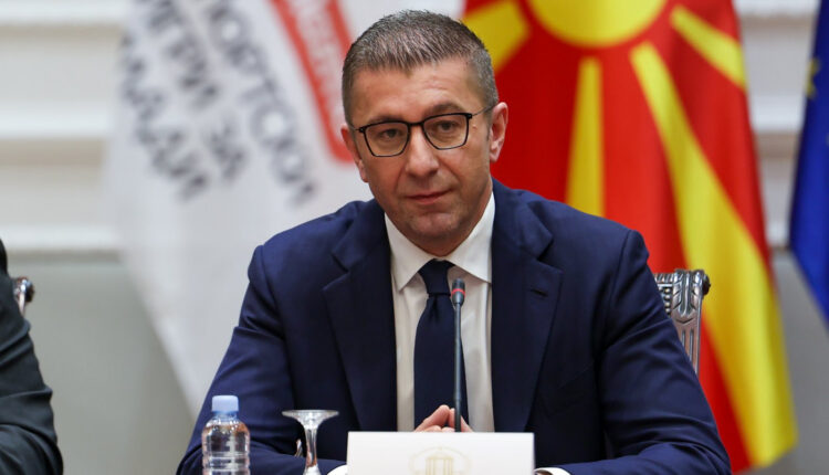 Mickoski në nënshkrimin e marrëveshjes me platformën ndërkombëtare „Lojërat Sportive për të Rinj“