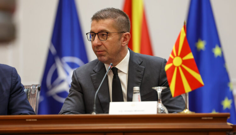 Mickoski: Jemi të fokusuar në realizimin e Agjendës Reformuese dhe vendosjen e rendit në shtet