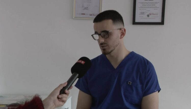 Çantat e rënda dëmtojnë boshtin kurrizorë, Shabani: Fizioterapia ndihmon fëmijët me aftësi të kufizuara
