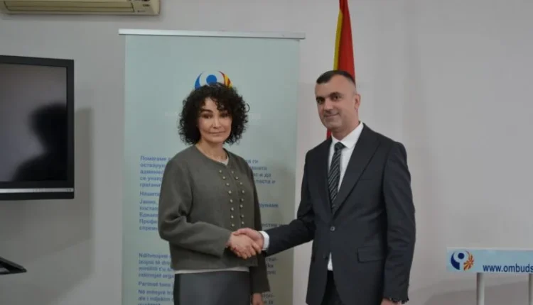 Avokati i Popullit, Faton Selami takon koordinatoren e përhershme e zyrës së OKB, Rita Columbia