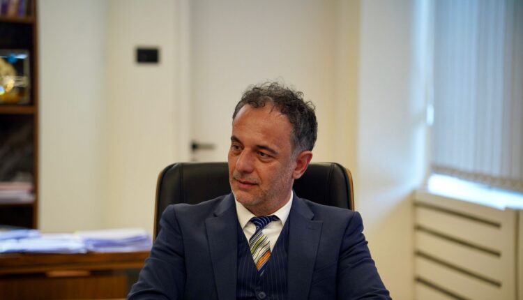 Ministri Aliu në takim me Aleancën Kombëtare për Sëmundje të Rralla – drejt një sistemi më të qëndrueshëm për barnat për sëmundjet e rralla përmes modelit trevjeçar të prokurimit