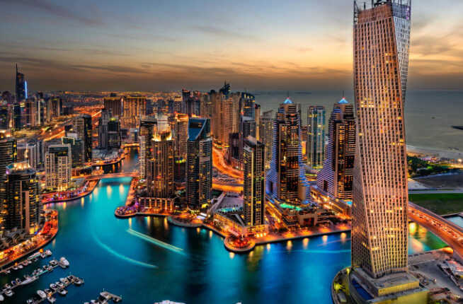 Dubai përballë kolapsit ekonomik: Mijëra turistë po largohen – qyteti po humbet statusin e një oaze të sigurt