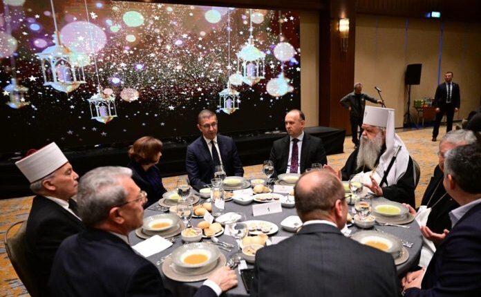 Gashi: I nderuar të marr pjesë në iftarin e organizuar nga Kryeministri Hristijan Mickoski