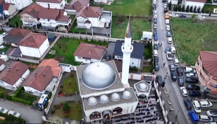 BIK: Namazi i Fitër Bajramit falet në 06:18