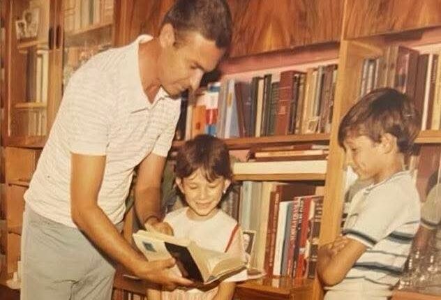 Ambasadori Denion Meidani uron 7 Marsin: Të kesh prindër mësues do të thotë të kesh mësimin me vete çdo ditë