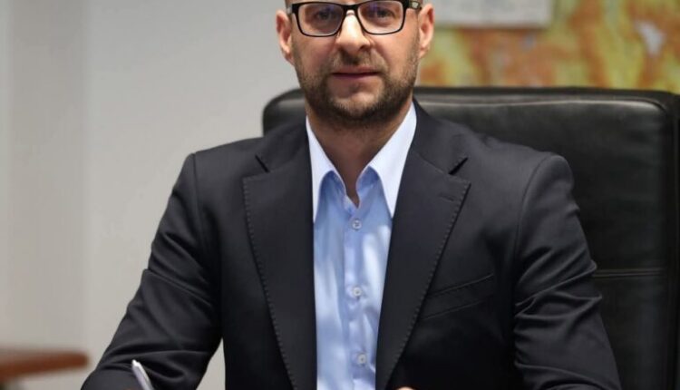 Bllokohet llogaria e komunës së Tearcës, Memishi: Papërgjegjësi e udhëheqësisë së kaluar, banorët nuk e meritojnë këtë