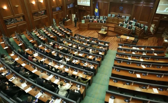 S’ka kuorum, Kuvendi dështon ta zgjedhë presidentin e ri të Kosovës