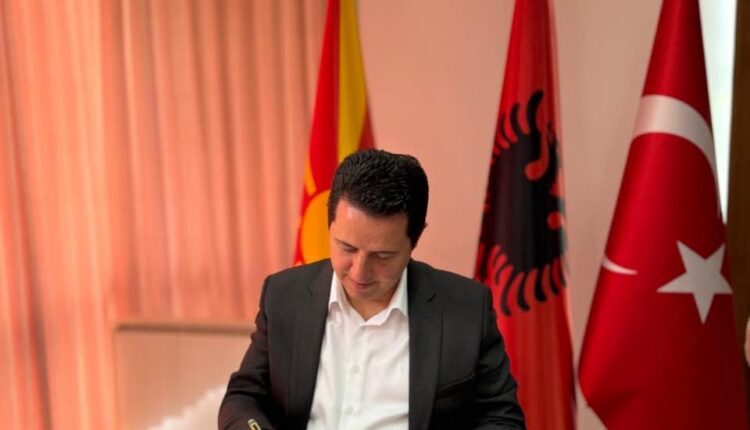 Valbon Limani, uron besimtarët myslimanë për Fitër Bajramin: Drita e Zotit ndriçoftë çdo hap dhe vendim tuajin