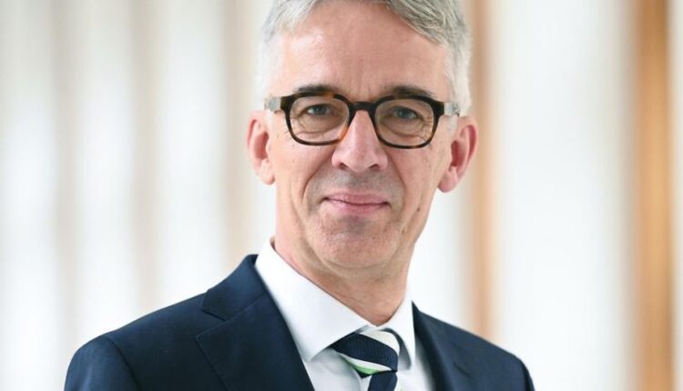 Ambasadori gjerman përgëzon Kosovën për Ligjin për të Huajt dhe Automjete