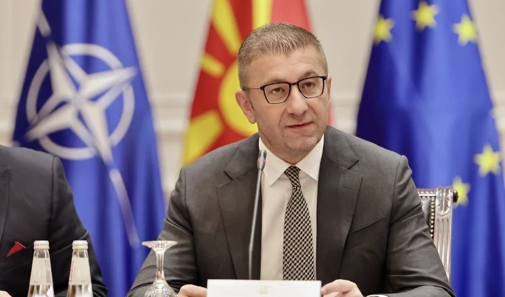Mickoski: Nuk ka ndërprerje në furnizimin me karburant