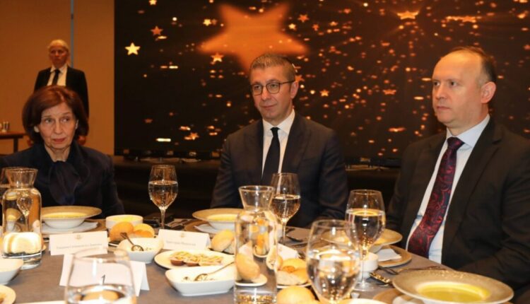 Krerët e shtetit urojnë Fitër Bajramin, mesazhe për paqe, solidaritet dhe bashkëjetesë