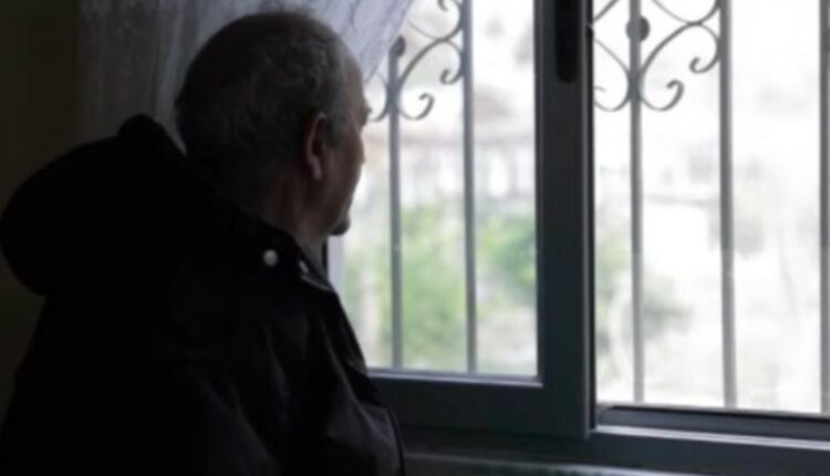 Historia e Markut, 92-vjeçarit të ngujuar që në moshën 8 vjeç
