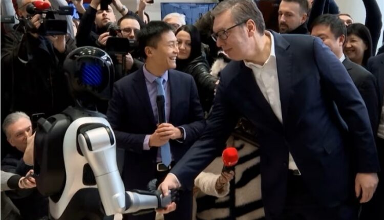 Serbia do t’i bëjë ballë luftës me robotë të armatosur kinezë