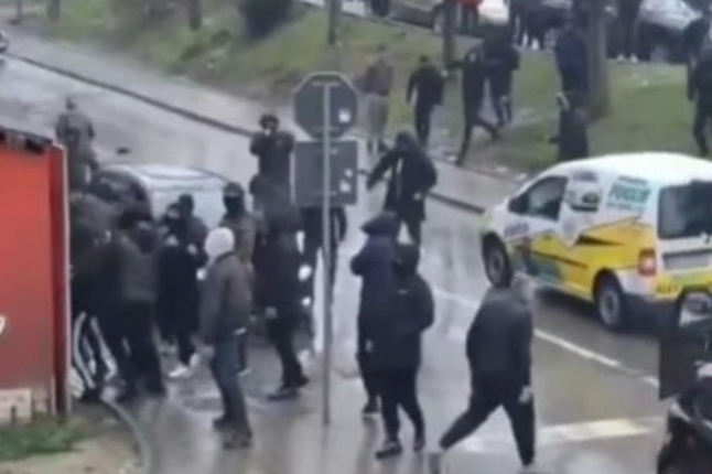 Tensione dhe dhunë në zgjedhjet lokale në Serbi, akuza për ndikim nga Aleksandar Vuçiç dhe SNS
