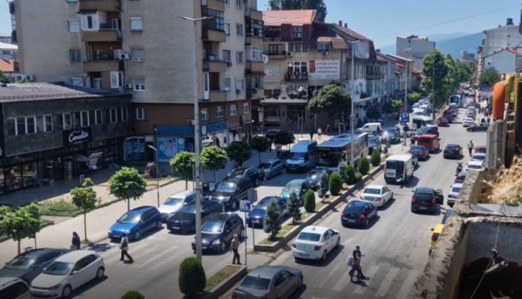 Bislimi: Vendimi kundër emrave të rrugëve në Tetovë, provokim për shqiptarët