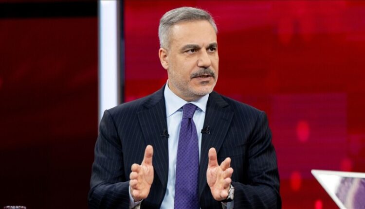 Fidan: Bombardimi i të gjitha vendeve të Gjirit nga Irani pa asnjë dallim, “një strategji jashtëzakonisht e gabuar”