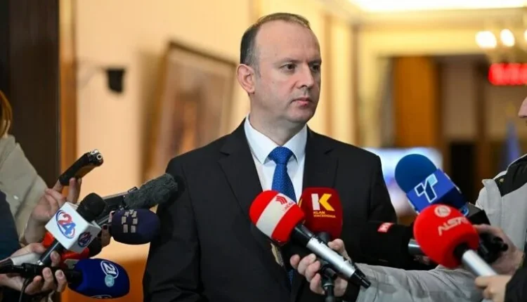 Gashi: Badenteri në Kushtetuese nuk është temë tabu
